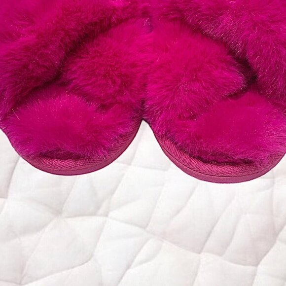 Kooba Hot Pink Faux Fur Memory Foam Slippers Size Extra Large - Picture 9 of 11